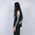 【 WE_AVE 】Zip & mesh high neck vest（643100）